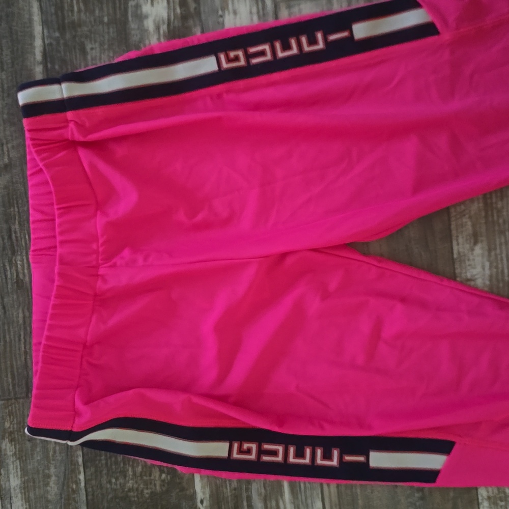 GUCCI Girls Vibrant Monogram Leggings! 12 - Picture 10 of 10